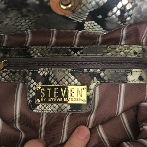 Steve Madden snakeskin handbag - Picture 3 of 4